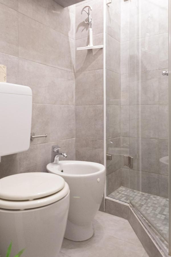 ミラノBnbutler - Vigevano, 13 - A Due Passi Dalla Darsenaアパートメント エクステリア 写真